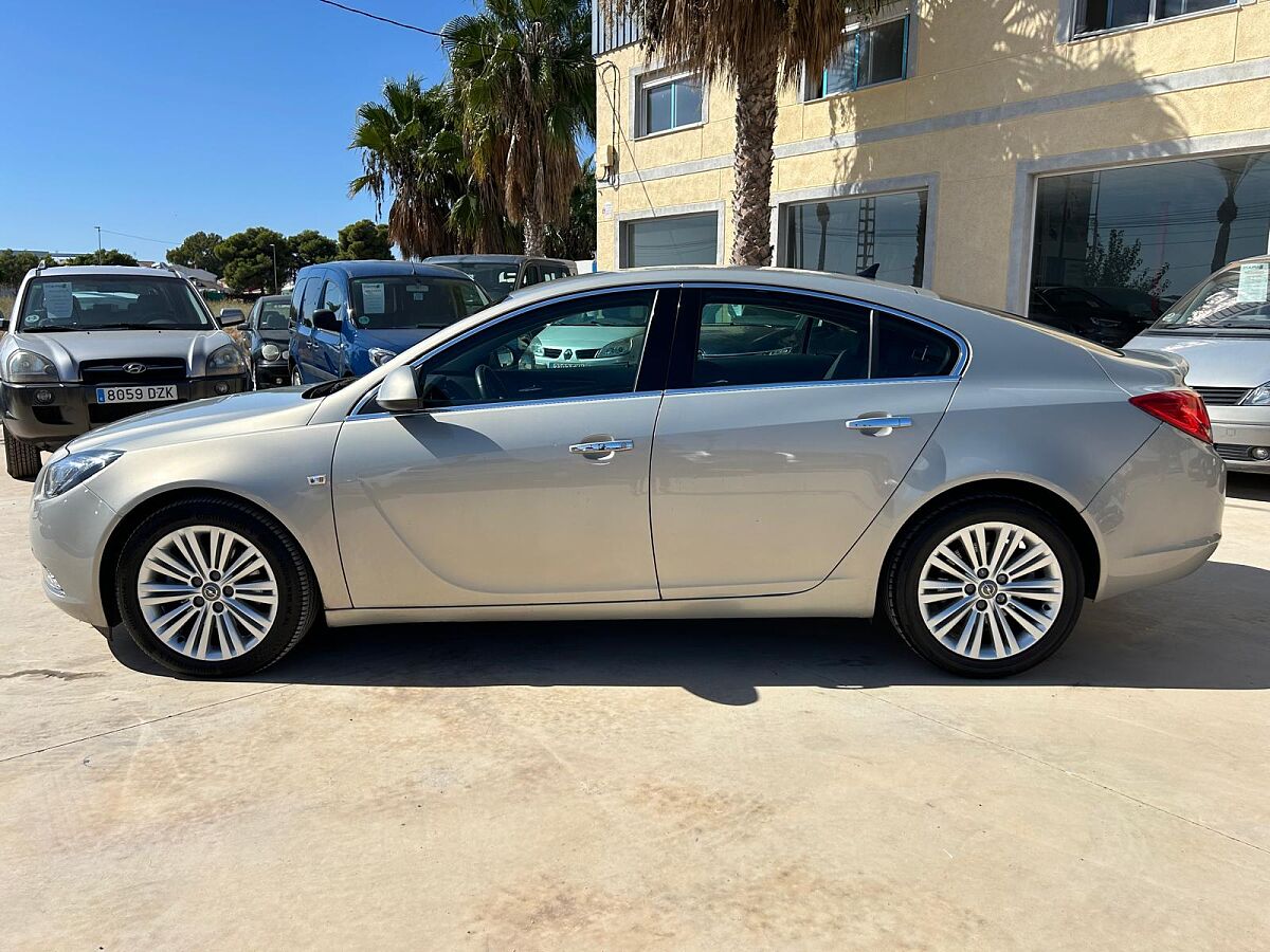 OPEL INSIGNIA EXCELLENCE 2.0 CDTI AUTO SPANISH LHD IN SPAIN 109000 MILES 2012